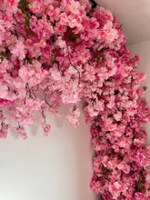 Load image into Gallery viewer, Blossom Arch Garland 3.5m