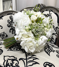 Load image into Gallery viewer, White and Ivory Wedding Collection