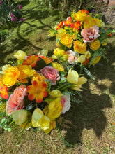 Load image into Gallery viewer, Orange and Yellow Mix Artificial Grave Pot

