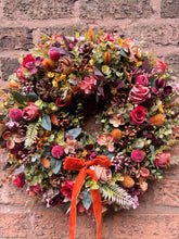 Load image into Gallery viewer, 40cm Autumn Love Wreath
