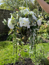Load image into Gallery viewer, Demi Basket - Ivory and White Cone Basket
