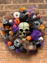 Load image into Gallery viewer, 40cm Skull Wreath
