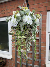 Load image into Gallery viewer, Demi Basket - Ivory and White Cone Basket
