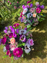 Load image into Gallery viewer, Purple Mix Artificial Grave Pot
