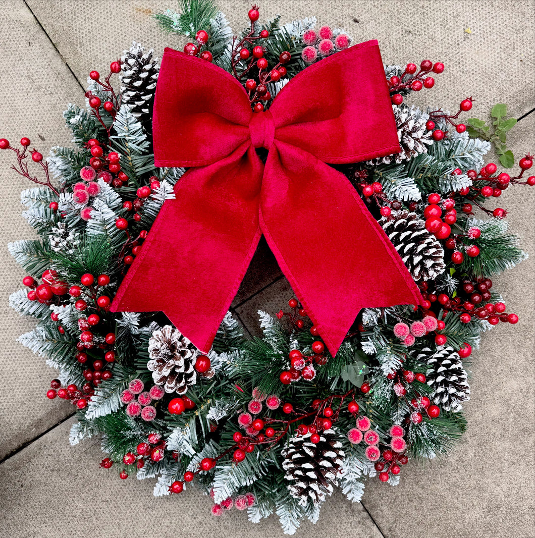 55cm Red Berry Wreath