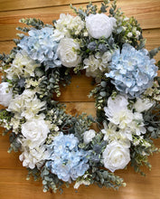 Load image into Gallery viewer, Ohana Wreath
